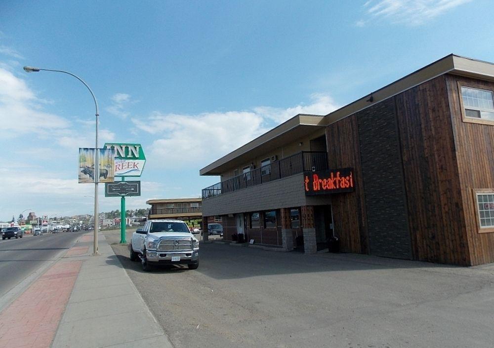 Travelodge By Wyndham Dawson Creek Exterior foto